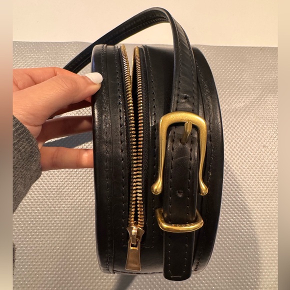 FOUNT The Roundabout Raven Leather Crossbody Bag - Picture 3 of 7